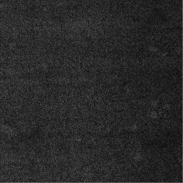 AMALIE – Image 15